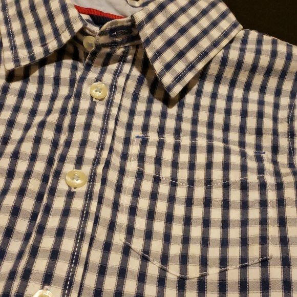 Babygap 5T 100% cotton button down - Picture 3 of 6